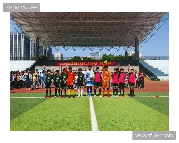 凝聚青春力量奋进绿茵赛场江夏区足球代表队拼搏精神风采展示