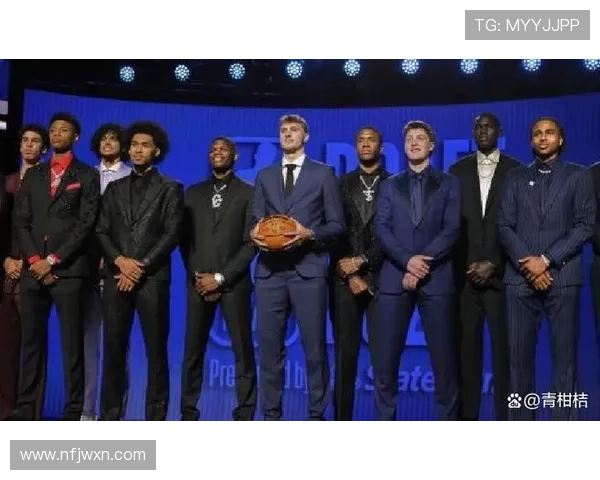 马刺新赛季阵容大揭秘 新星崛起与老将共谋季后赛梦想