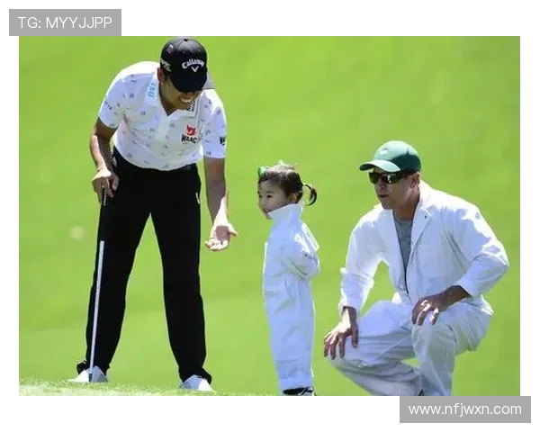 做球童最大的坏处是被忽视的辛苦与成长机会的严重不平衡