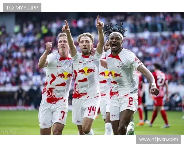 德甲最新动态:拜仁连胜纪录延续,莱比锡红牛重返前四位置 德甲最新动态:拜仁连胜纪录延续,莱比锡红牛重返前四位置